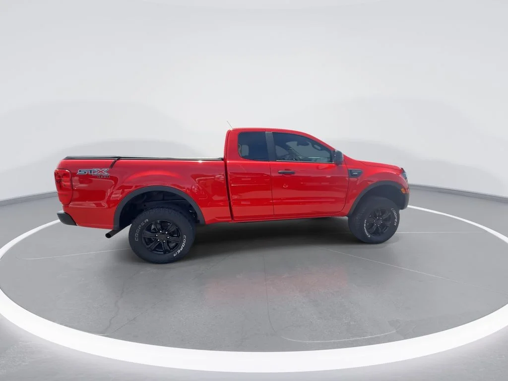Used 2022 Red Ford XL image 9