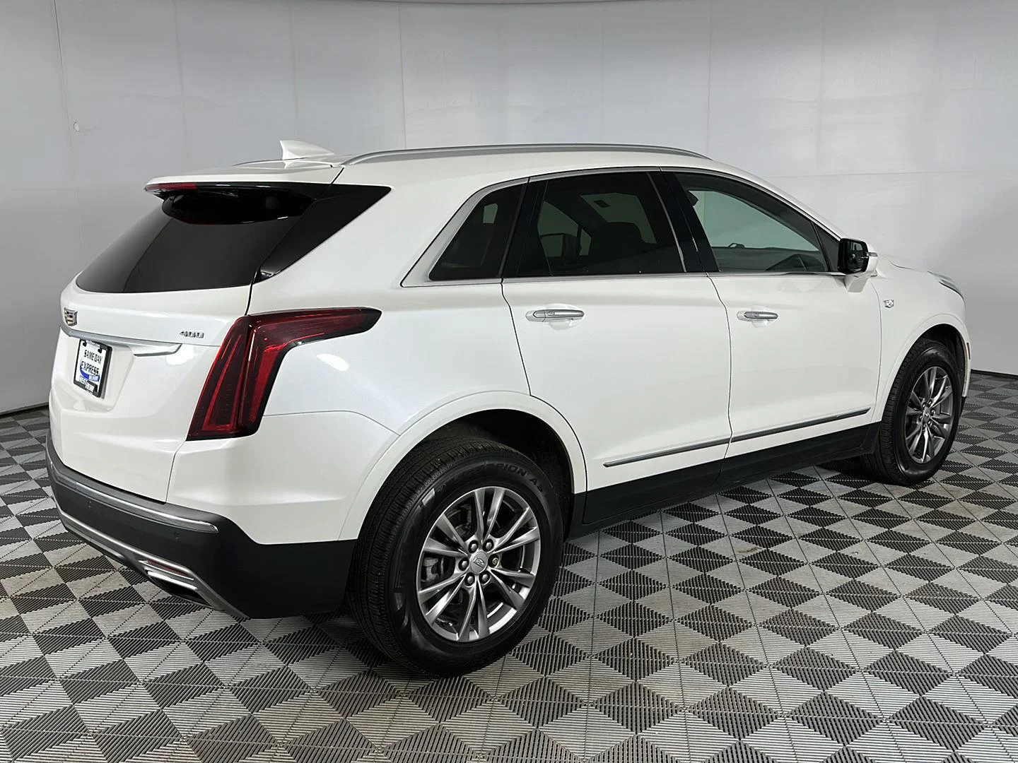 Used 2023 Crystal White Tricoat Cadillac AWD Premium Luxury image 7