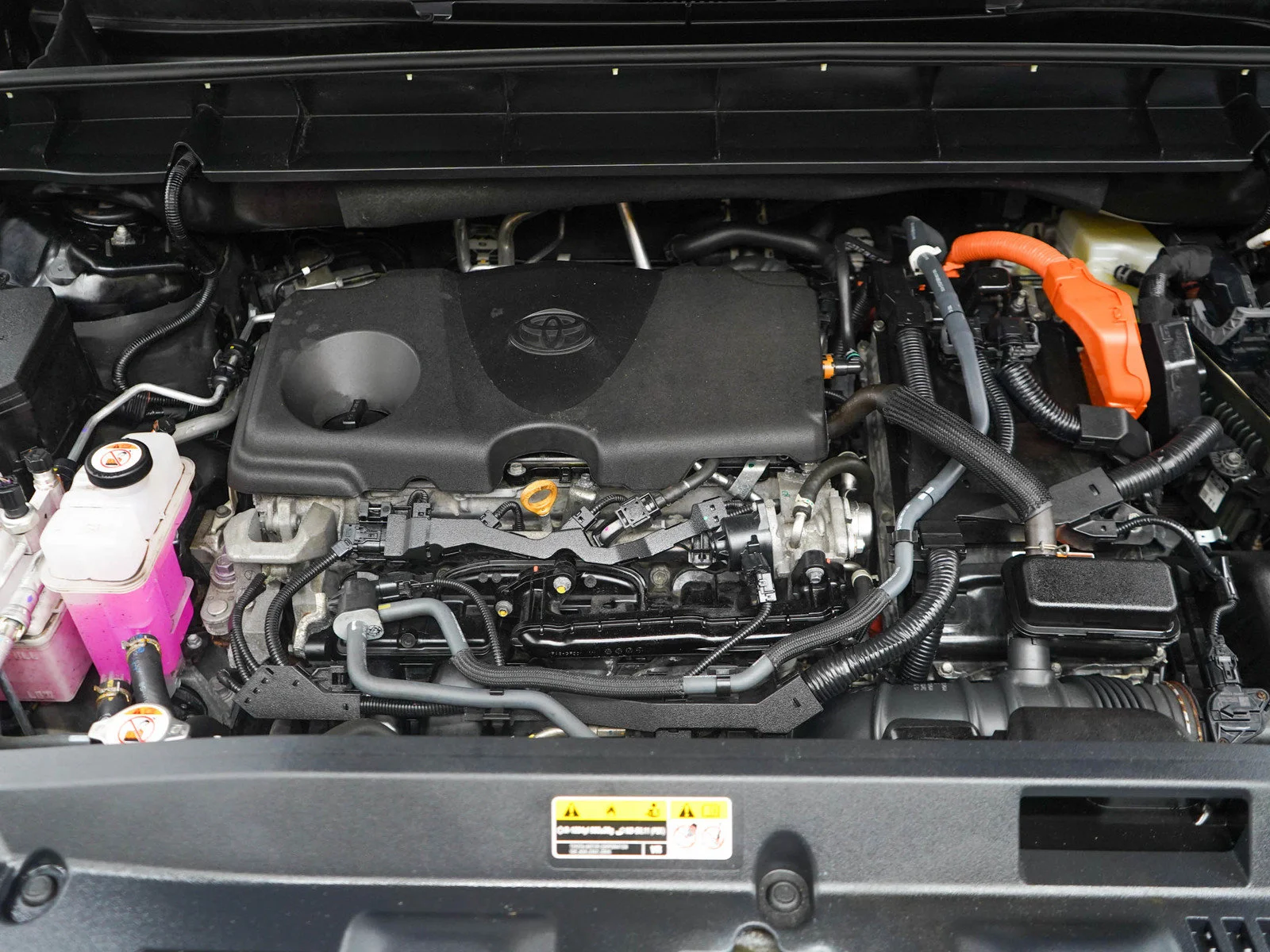 Used 2025 Black Toyota Hybrid XLE AWD (Natl) image 32