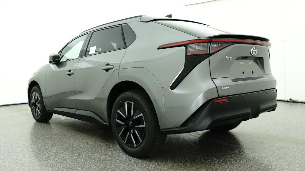 New 2026 Heavy Metal Toyota XLE image 6