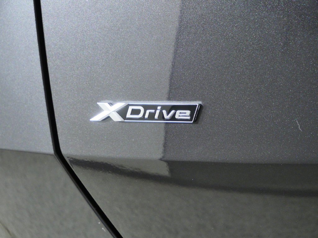 Certified Used 2025 Dark Graphite Metallic BMW 30 xDrive image 15