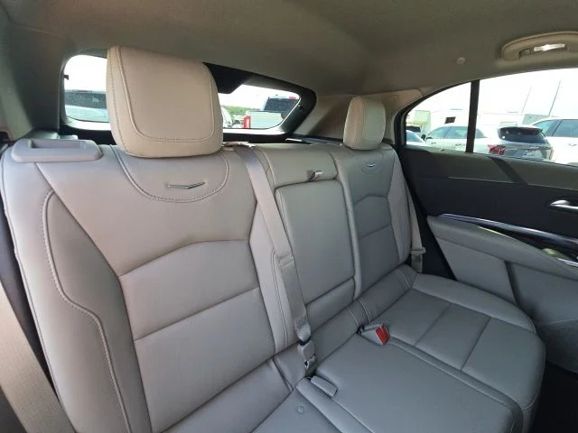 Used 2023 Silver Cadillac Luxury image 14