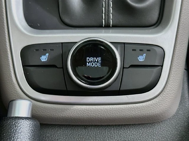 New 2026 Gray Hyundai SEL image 18