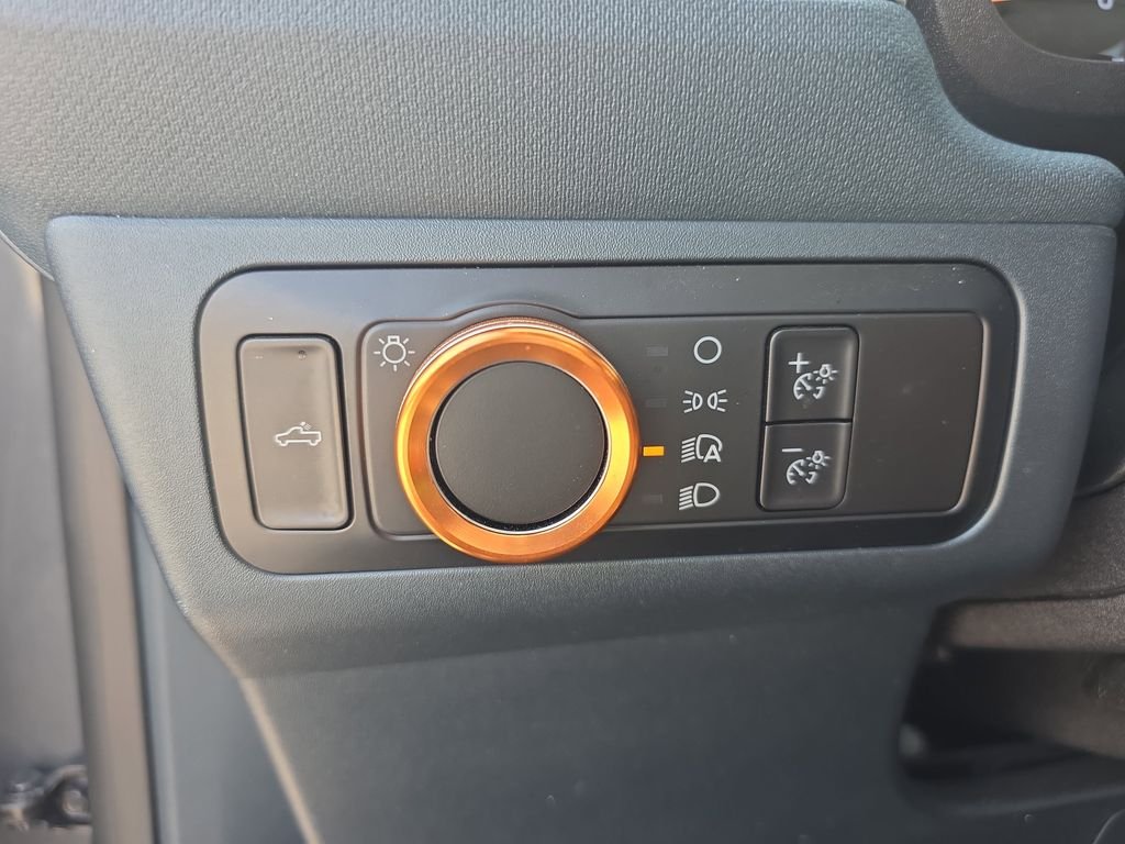 Used 2024 Gray Ford XLT image 19