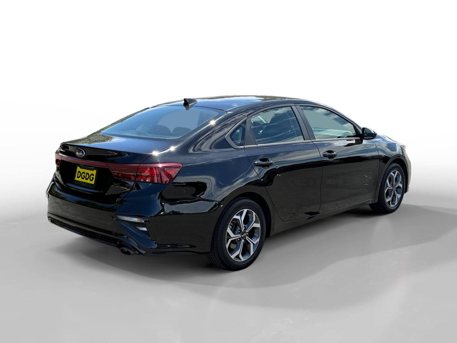 Used 2019 Aurora Black Kia LXS image 5