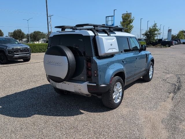 Used 2020 Tasman Blue Metallic Land Rover S image 17