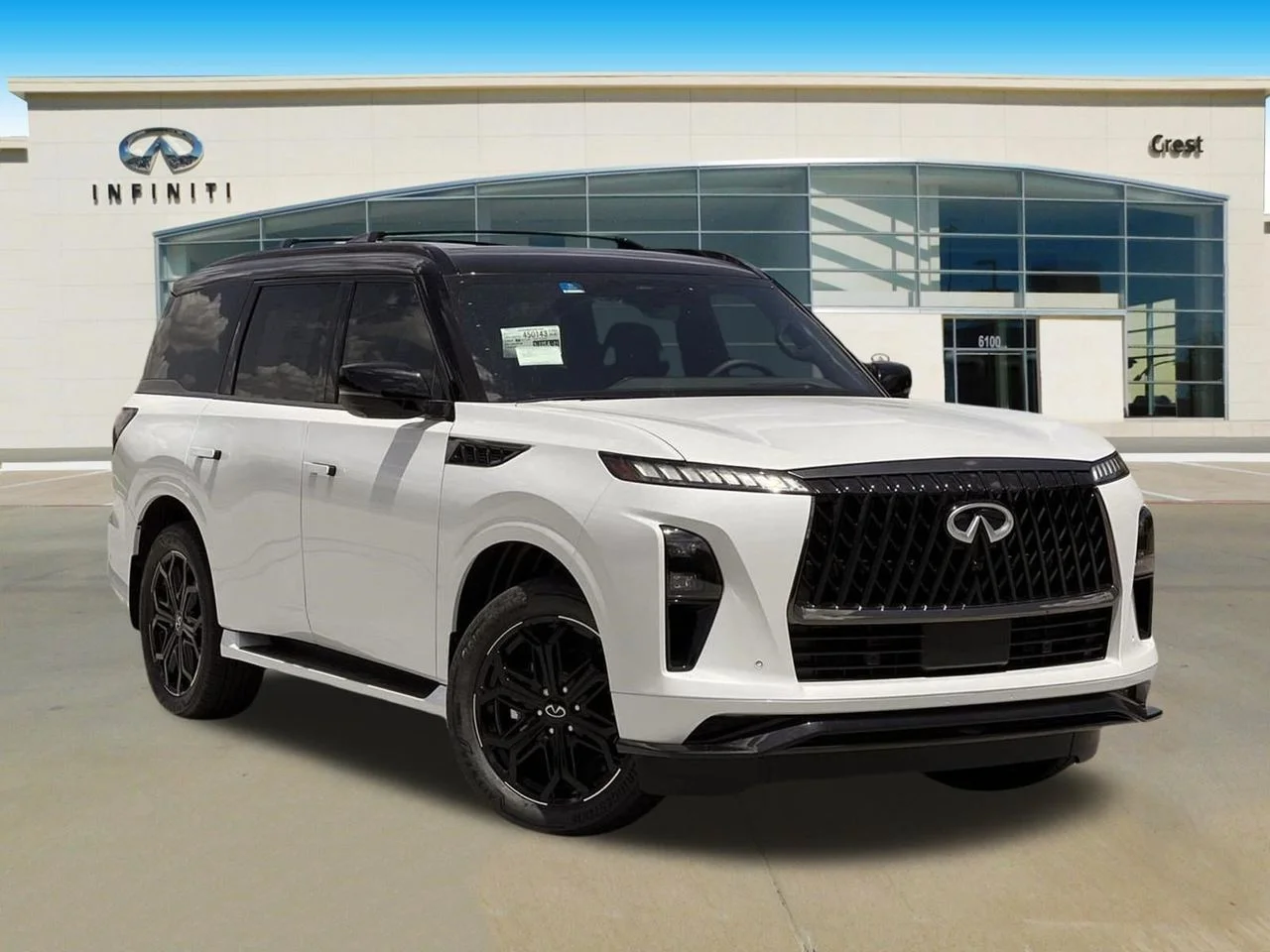 New 2027 2T RADIANT WHIT INFINITI Sport 4WD image 2