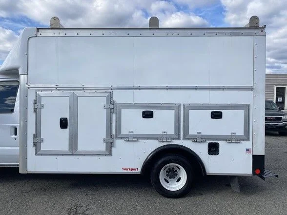 Used 2024 White Ford Base image 21