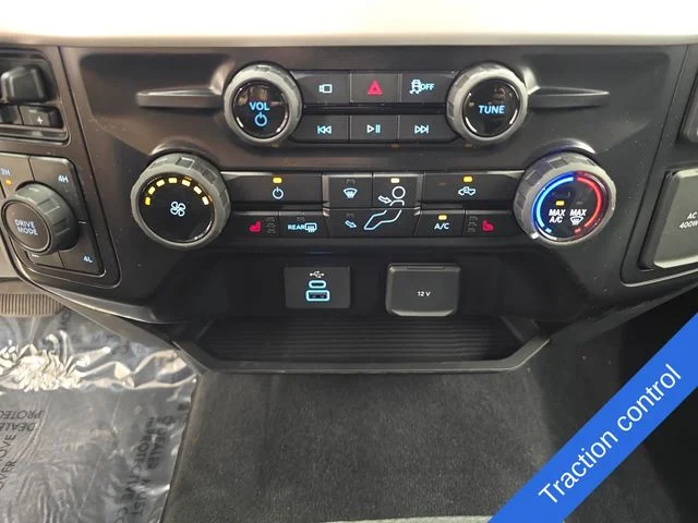 New 2026 Avalanche Ford F-350® XLT image 31