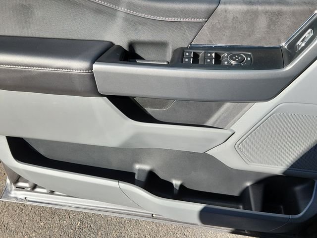 2025 Ford F-150 XLT - Photo 7