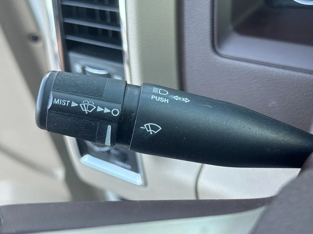 Used 2018 Bright White Clearcoat Ram Laramie image 35