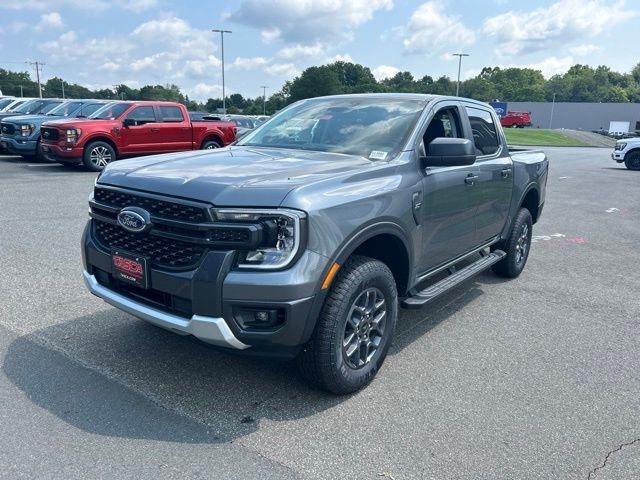 New 2026 Carbonized Gray Metallic Ford XLT image 3