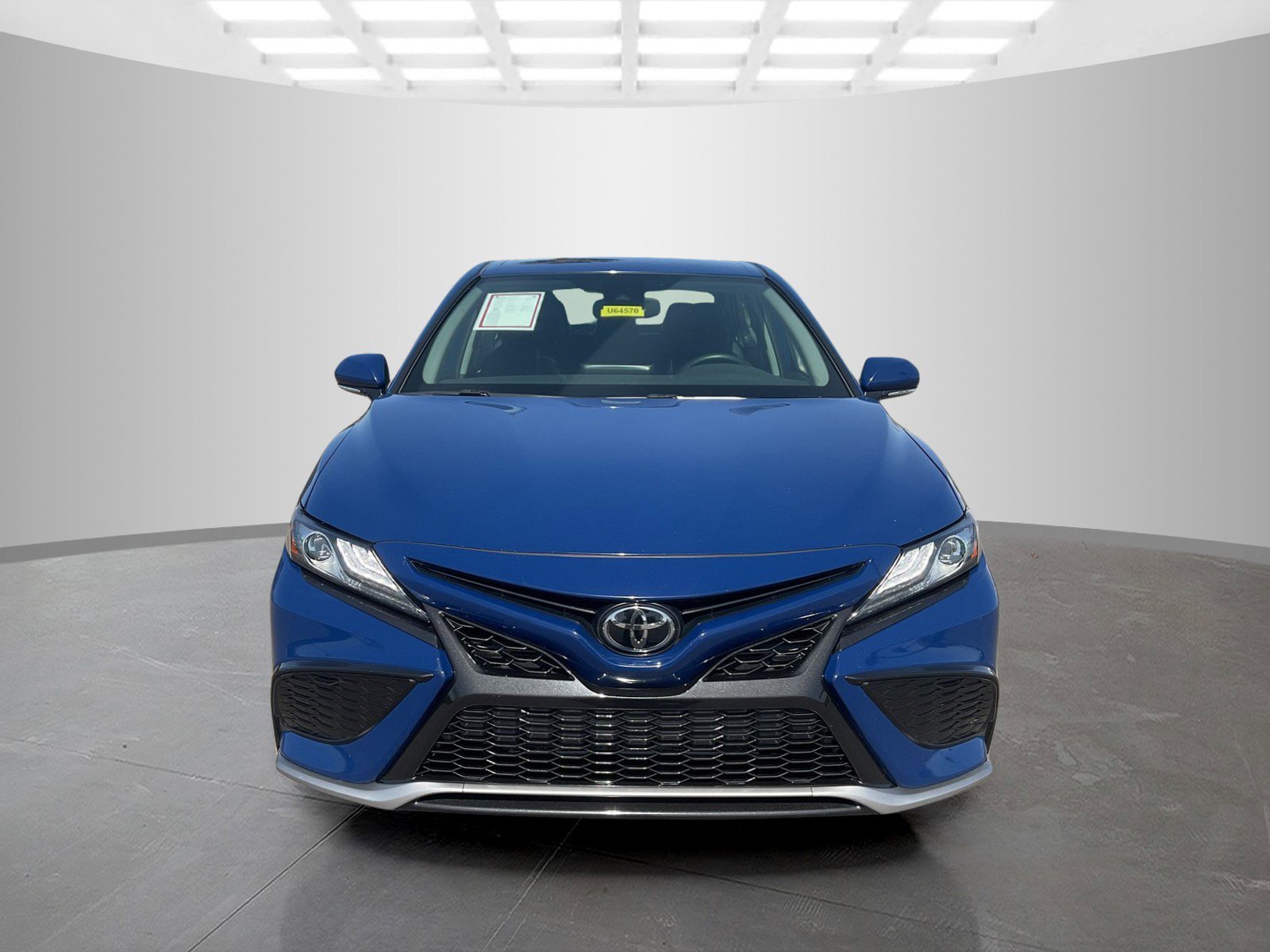 2024 Toyota Camry XSE - Photo 8