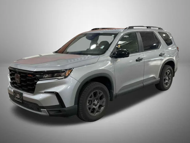 Certified Pre-Owned 2025 Honda Pilot TrailSport Sport Utility in