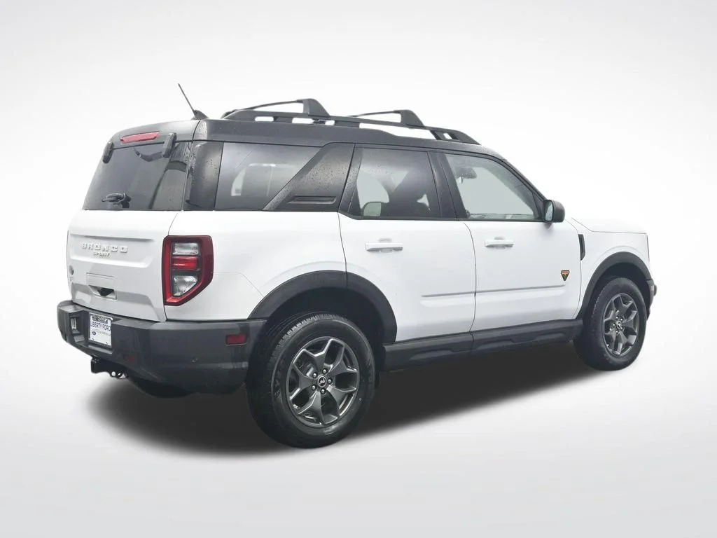 Certified Used 2021 Oxford White Ford Badlands image 6