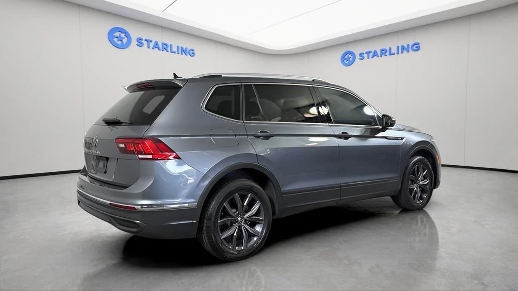 Used 2022 Gray Volkswagen 2.0T SE image 9