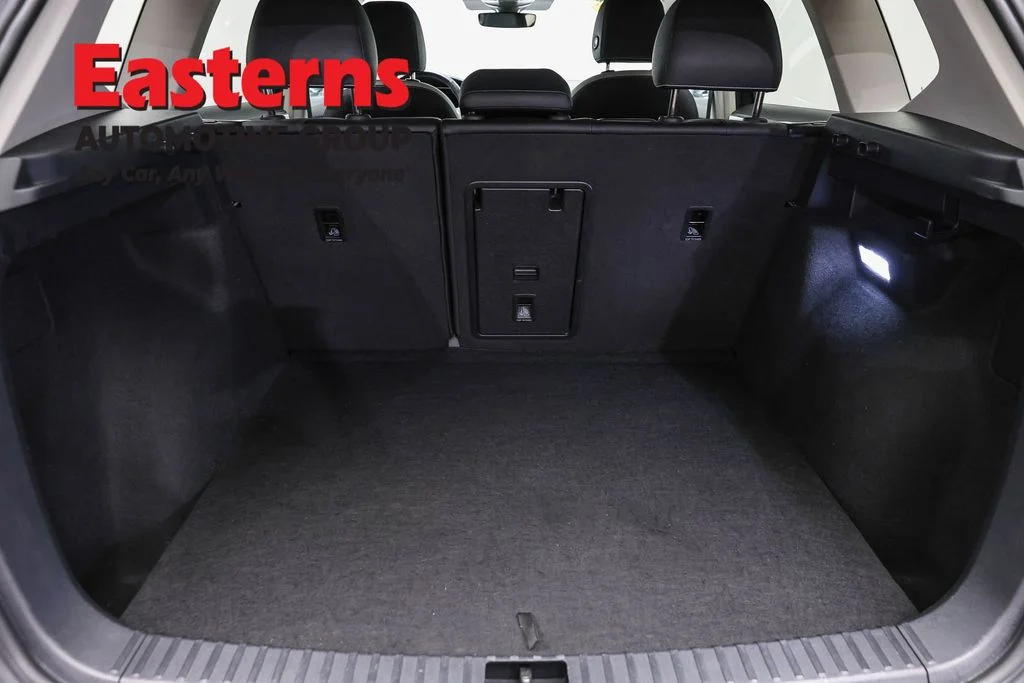 Used 2025 Gray Volkswagen 1.5T SE image 9