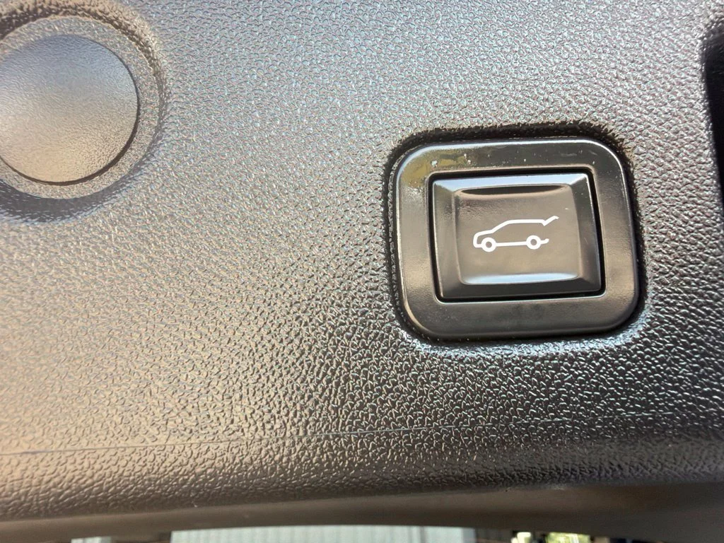 Used 2019 Pacific Blue Metallic Chevrolet LT image 14