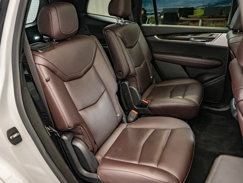 Used 2022 Crystal White Tricoat Cadillac Premium Luxury image 48