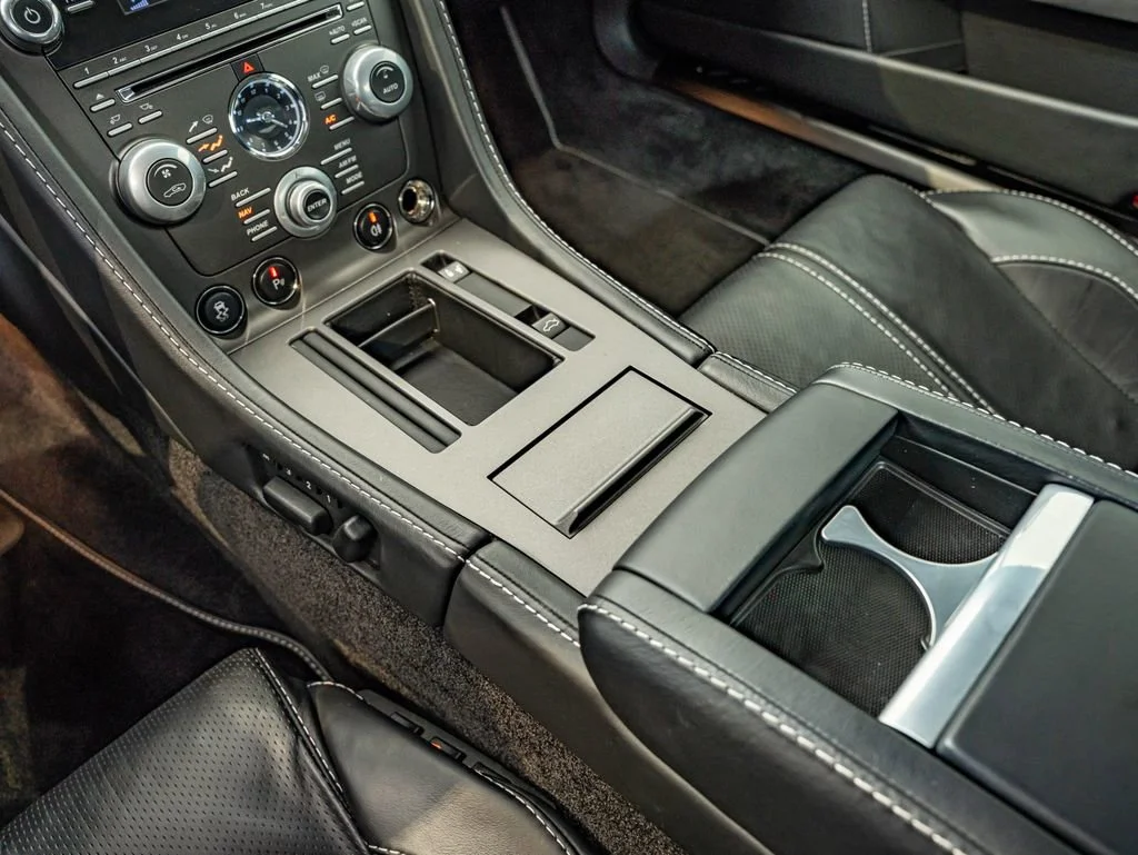 Used 2015 Skyfall Silver Aston Martin  image 32