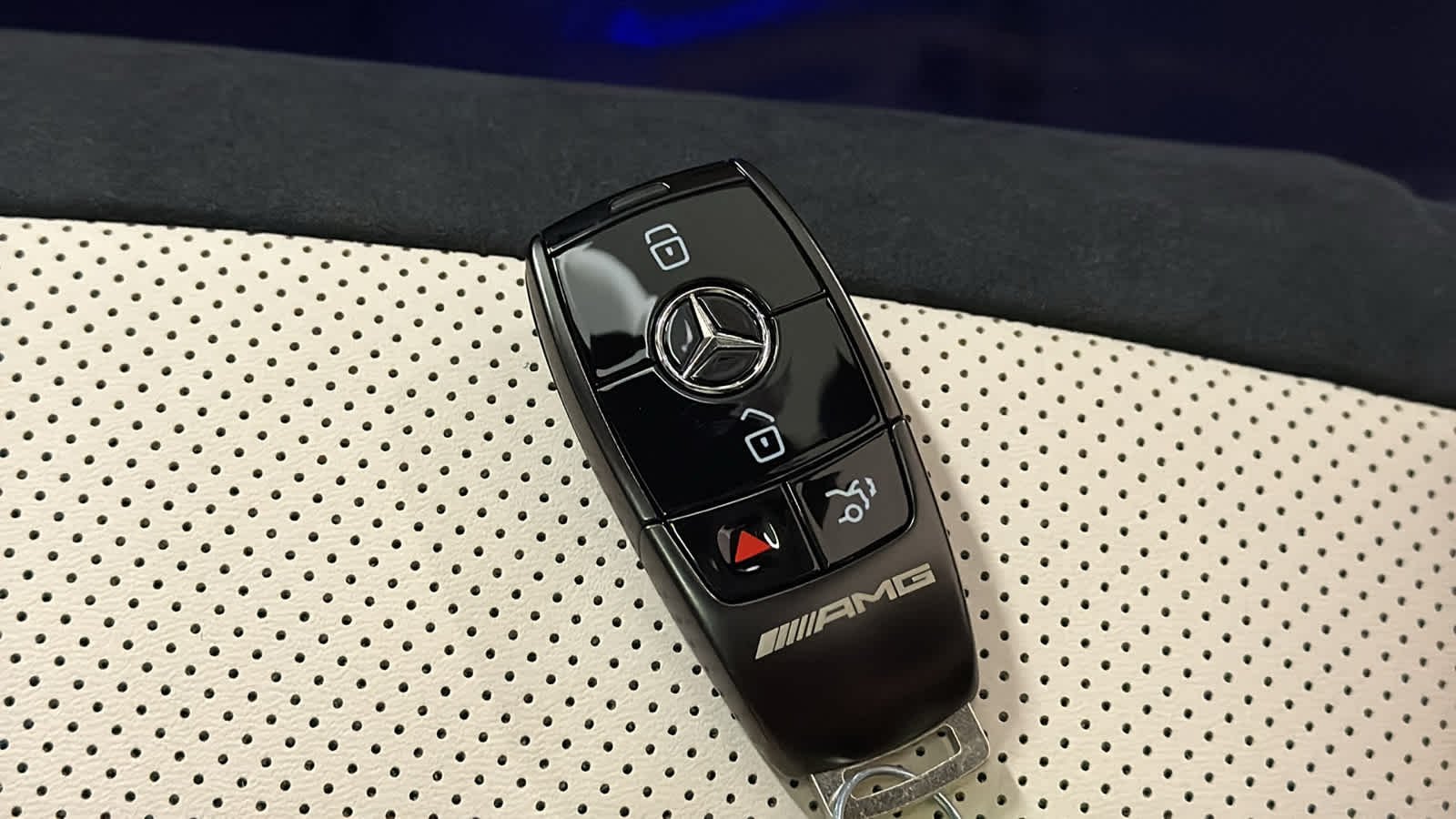 New 2026 Twilight Blue Metallic Mercedes-Benz AMG® GLE 53 image 37