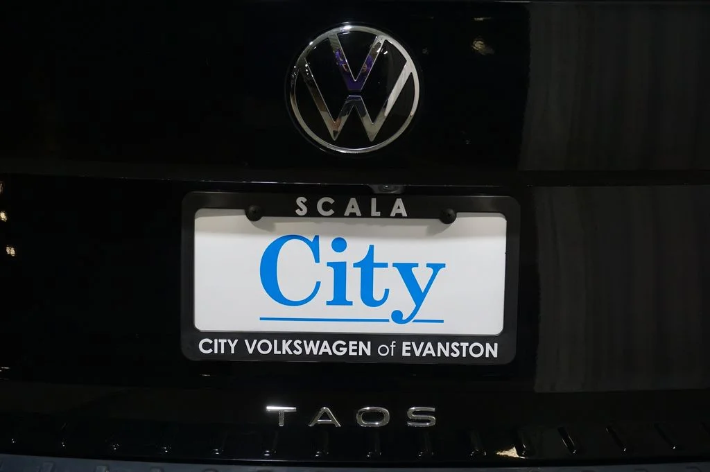 Certified Used 2023 Black Volkswagen 1.5T SEL image 33