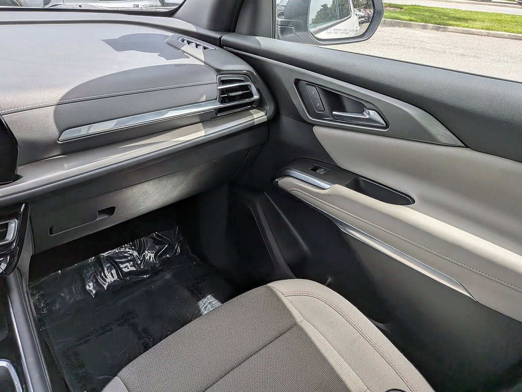 2025 Chevrolet Traverse LT - Photo 16