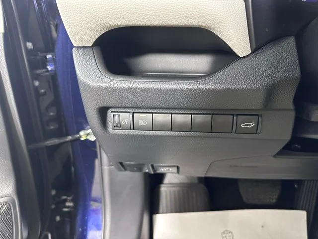 Used 2023 Blue Toyota XLE Premium image 24