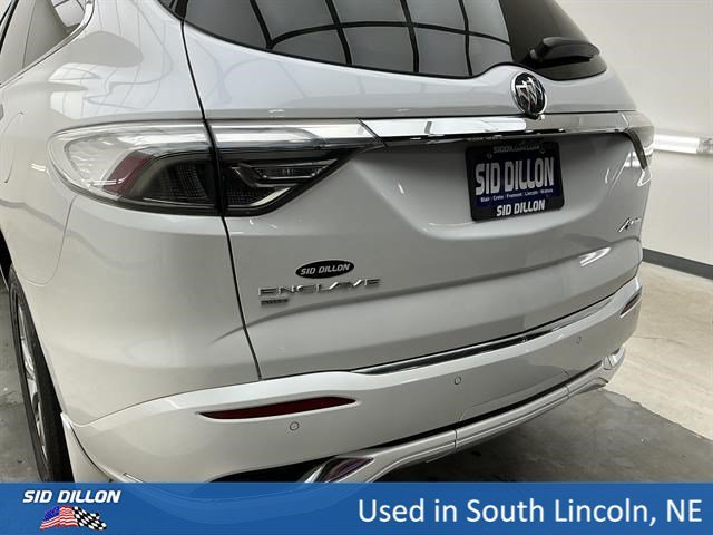 Used 2023 White Frost Tricoat Buick Avenir image 22