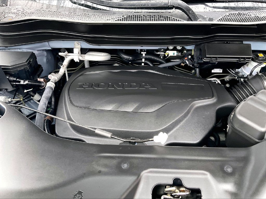 Used 2024 Silver Honda Black Edition image 30