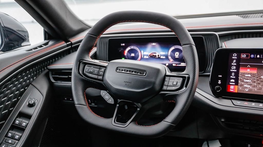 New 2026 Diamond Black Crystal Pearlcoat Dodge R/T image 18