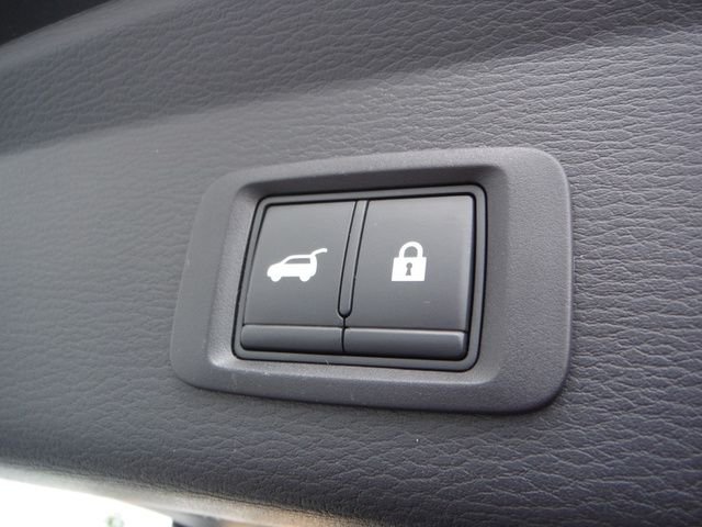Used 2022 Black Mitsubishi SEL image 44