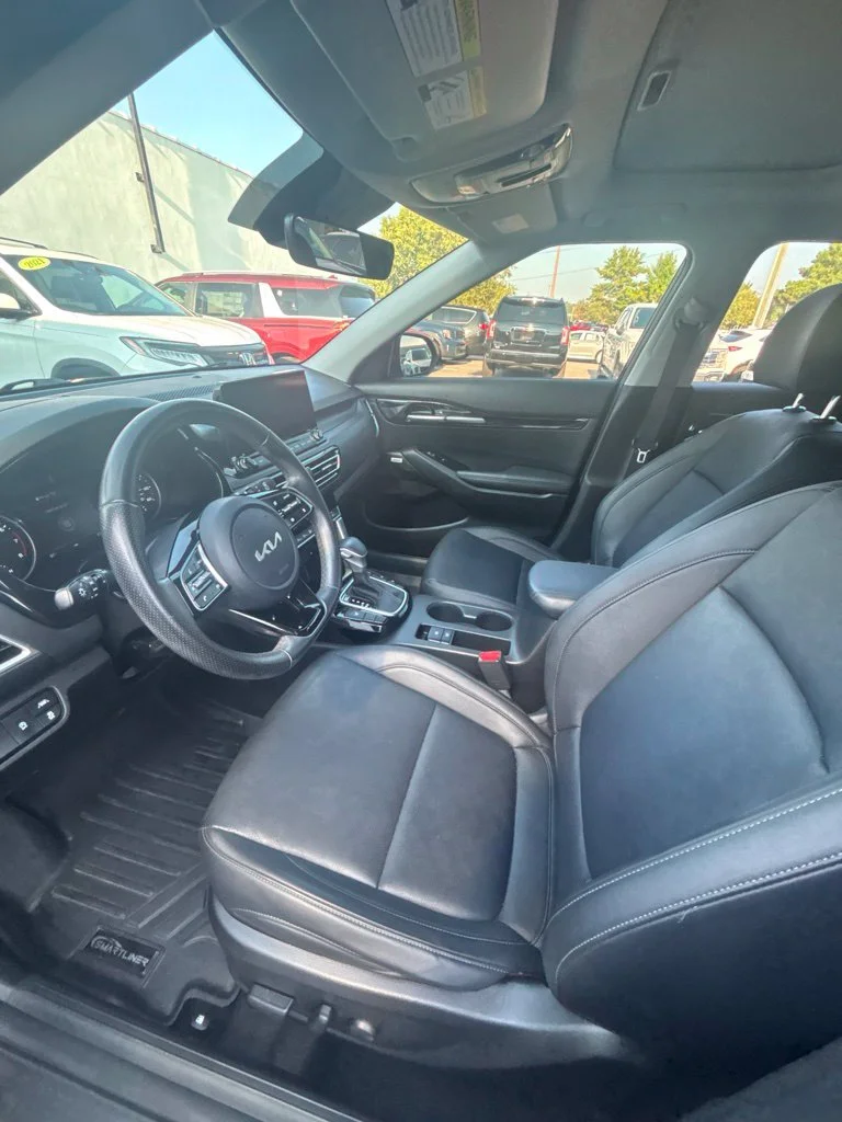 Used 2023 Black Kia SX image 12