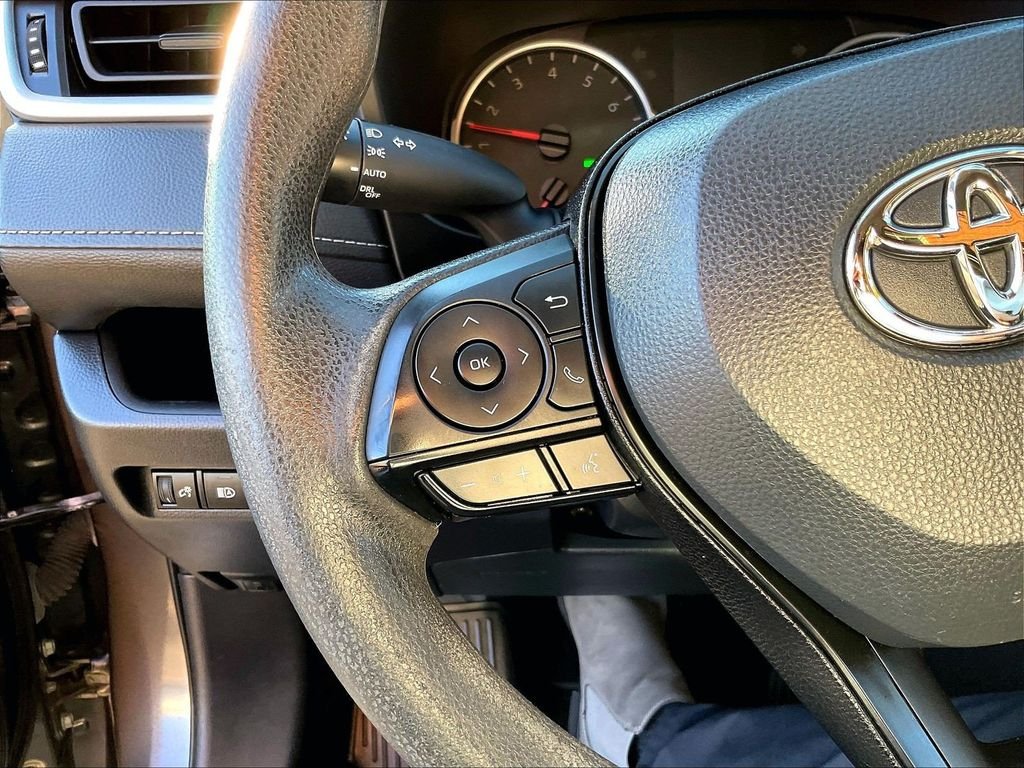 Used 2022 Gray Toyota XLE image 23