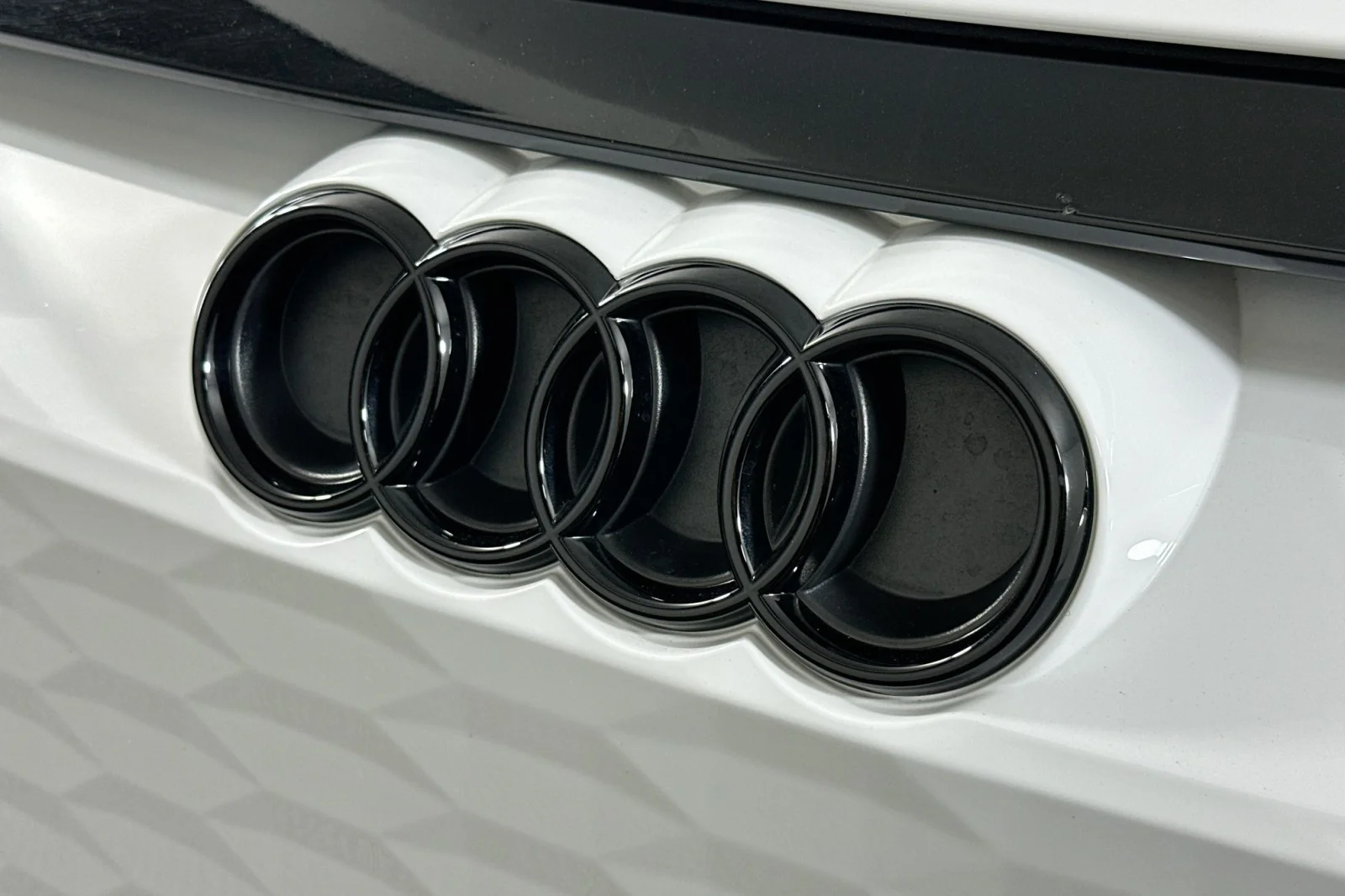 Used 2024 Ibis White Audi Premium Plus image 15