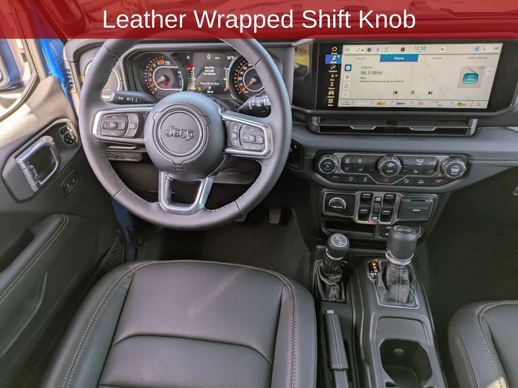 New 2026 Hydro Blue Pearl-Coat Exterior Paint Jeep Sahara image 17