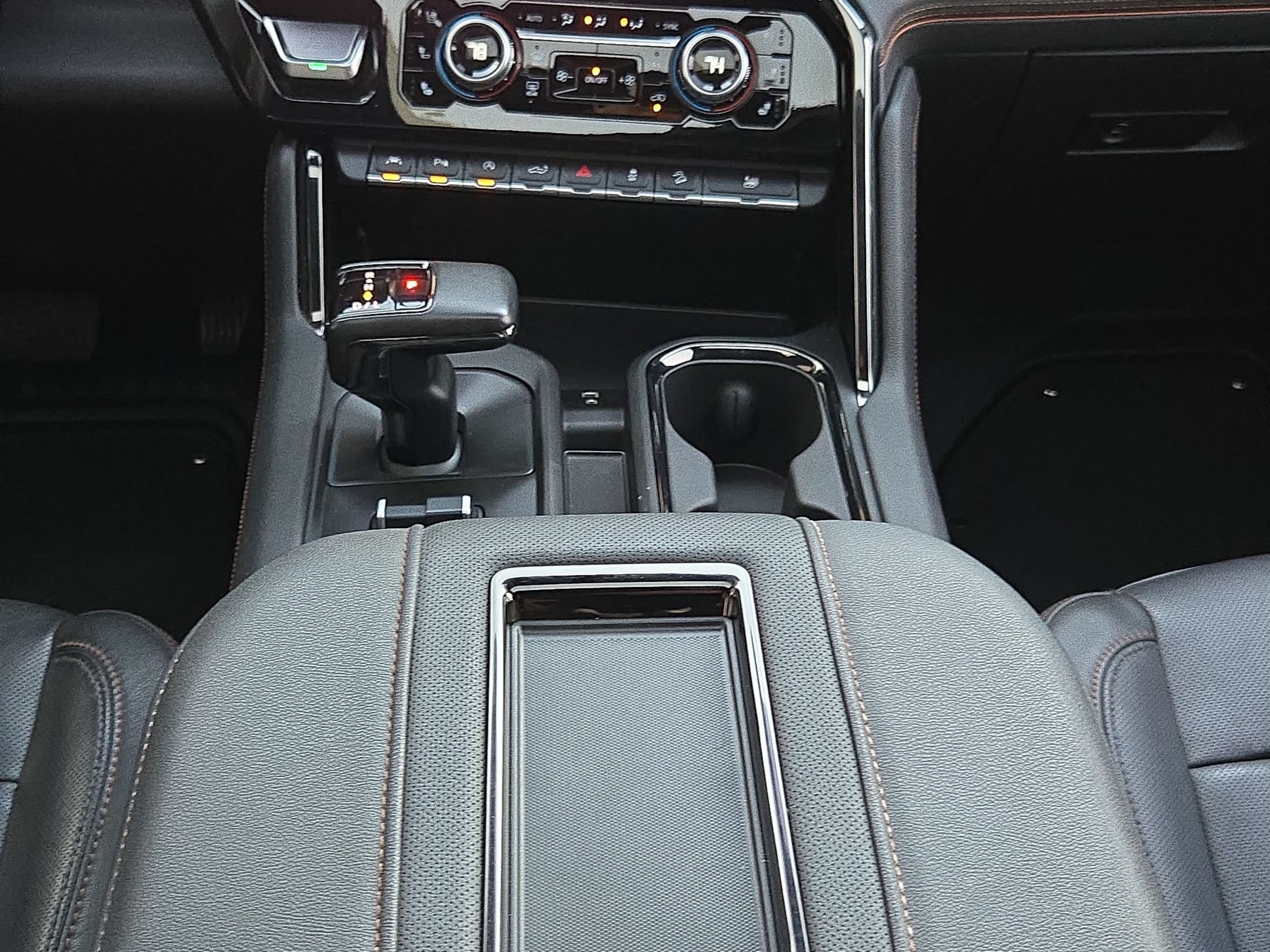 Used 2022 Desert Sand Metallic GMC AT4 image 34