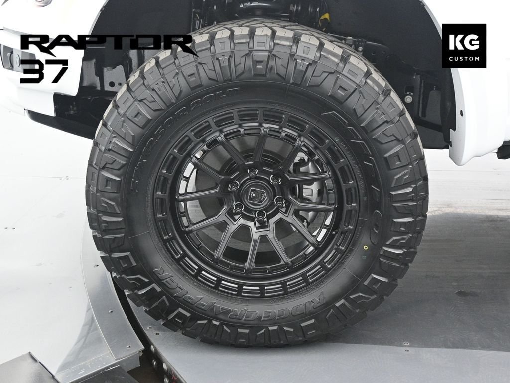 Used 2025 White Ford Raptor image 24