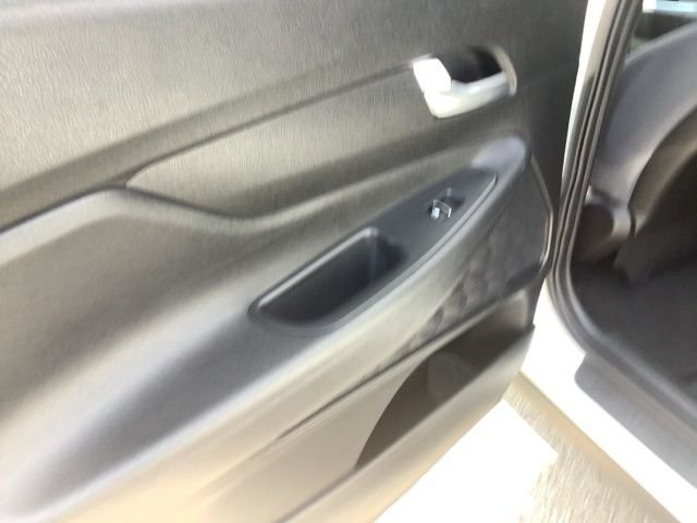 Used 2022 Quartz Hyundai SEL image 18