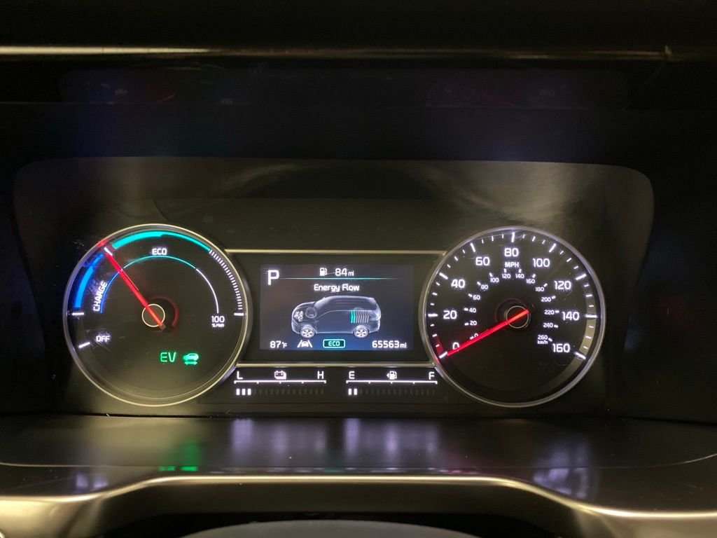 Used 2023 Gray Kia EX image 18