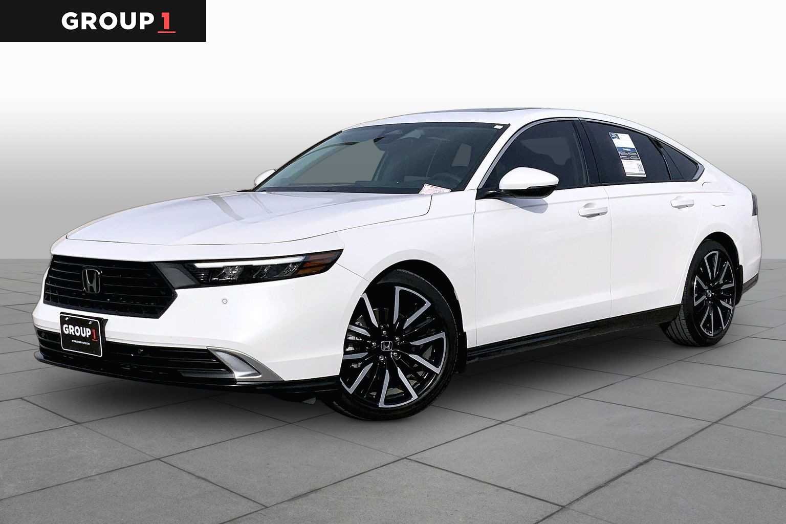 2025 Honda Accord Hybrid Touring's photo