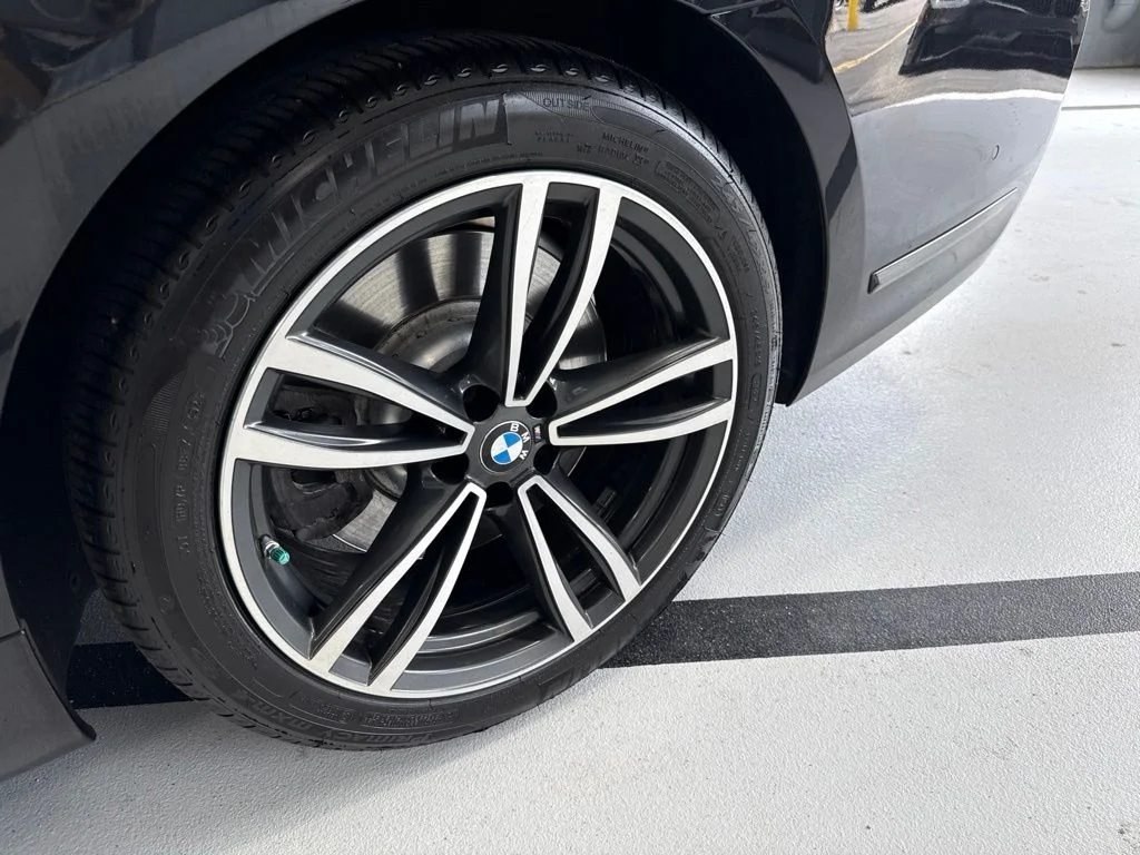 Used 2022 Black BMW 750i xDrive image 12