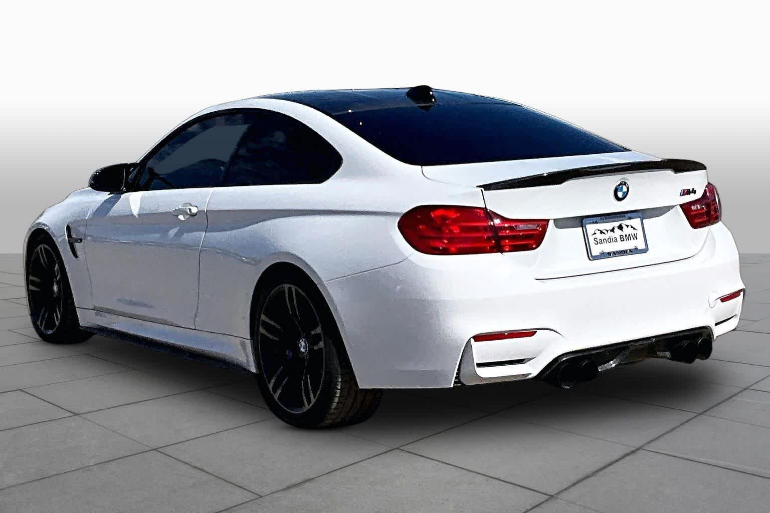Used 2016 Alpine White BMW  image 9