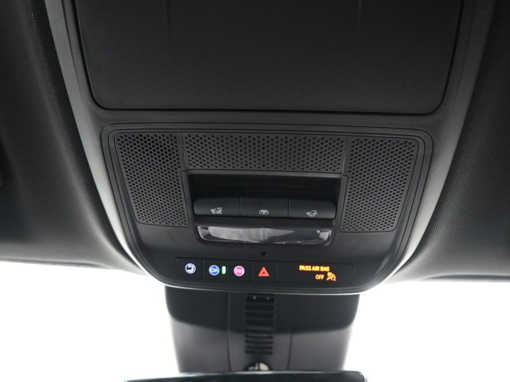 2026 GMC Acadia Elevation - Photo 15