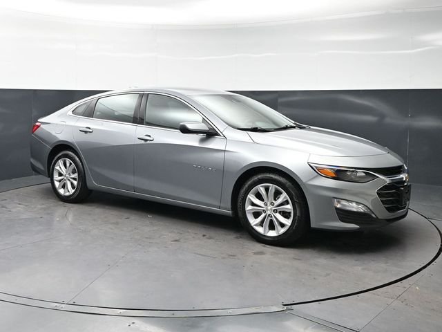 Used 2025 Sterling Gray Metallic Chevrolet LT image 3