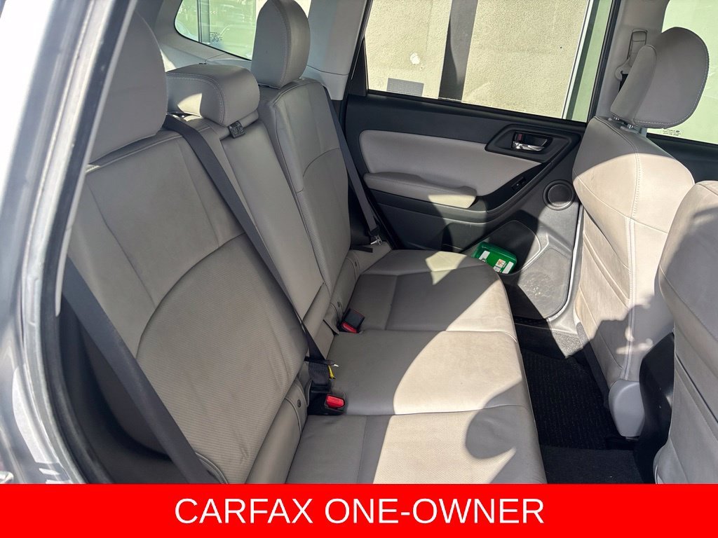 Used 2015 Silver Subaru 2.5i Limited image 25
