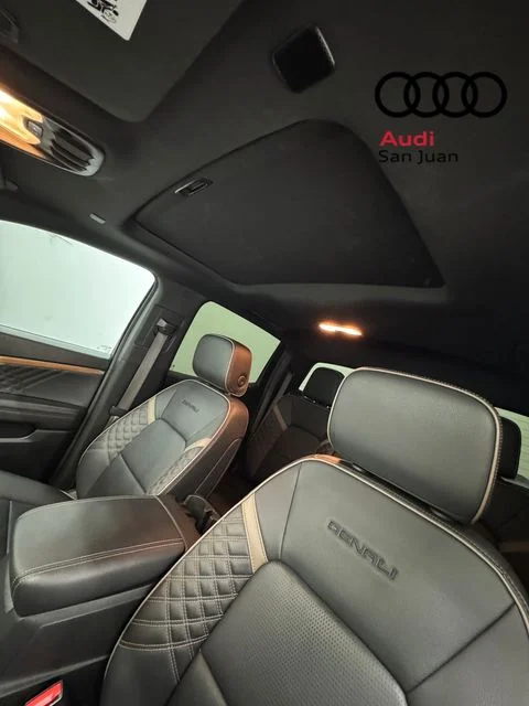 Used 2023 Silver GMC Denali image 13