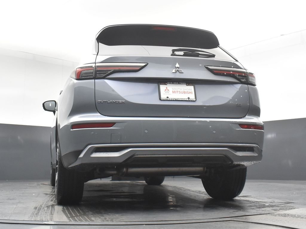 New 2026 Gray Mitsubishi SE image 24