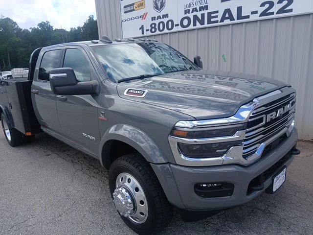 2026 RAM 4500 Big Horn 4X4 Crew Cab DRW 173" WB's photo