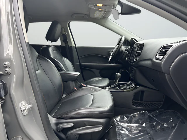 Used 2020 Gray Jeep Limited image 11